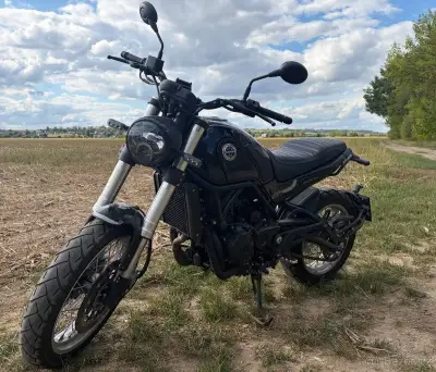 Benelli Leoncino 500 Trail