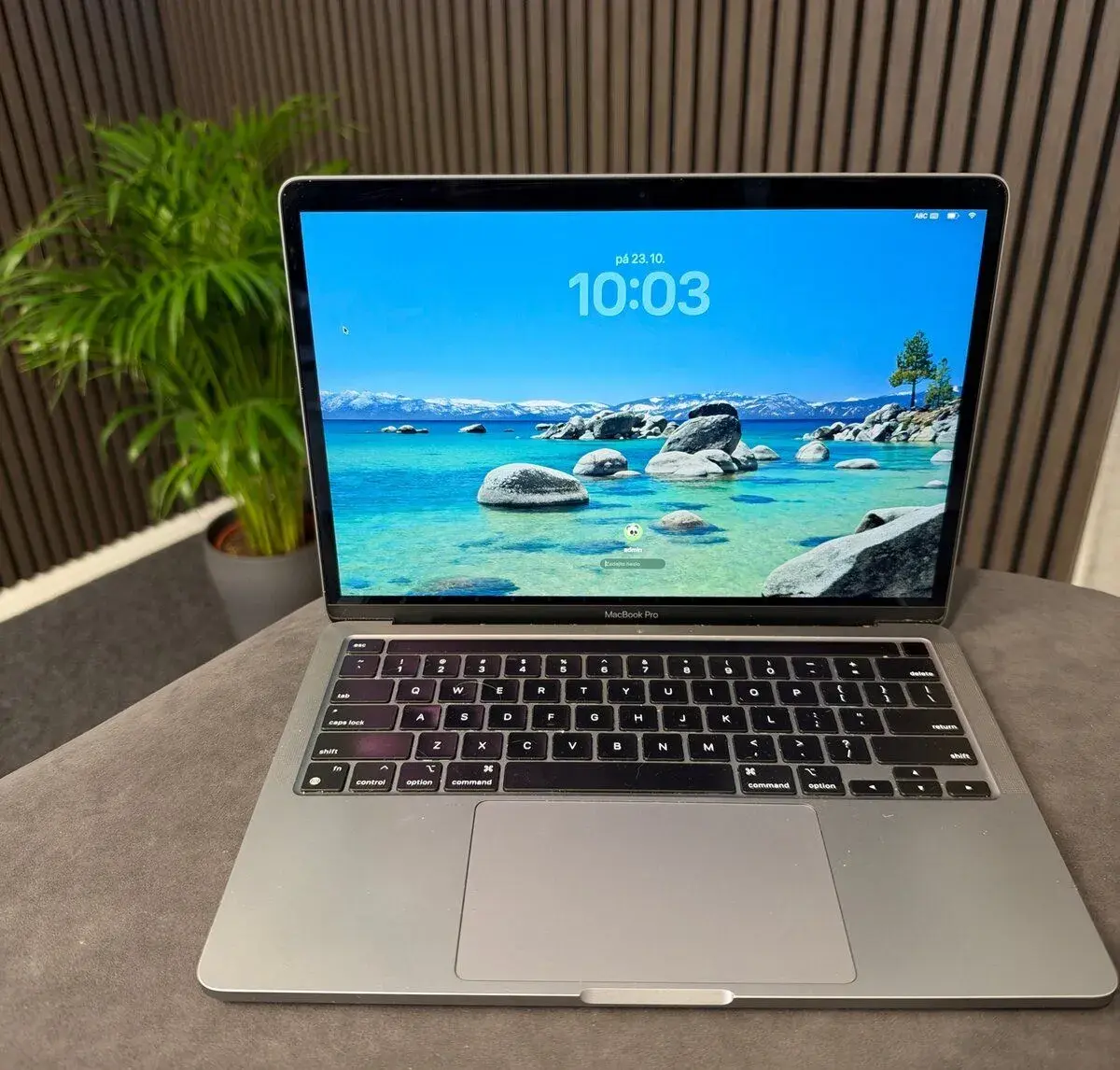 MacBook Pro M1 13” (2020) 8GB/256GB, rok záruka