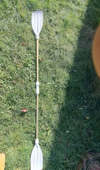 Pádlo na nafukovací loď