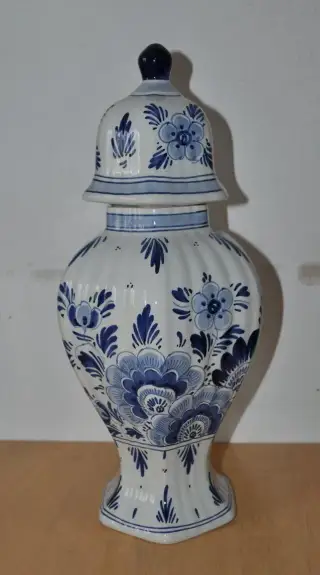 holandský porcelán