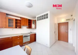 Pronájem bytu 1+1, 31 m², Praha 9 - Letňany, ul. Dobratická