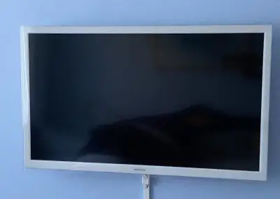 TV SAMSUNG - BÍLÁ - UE32F4510AW