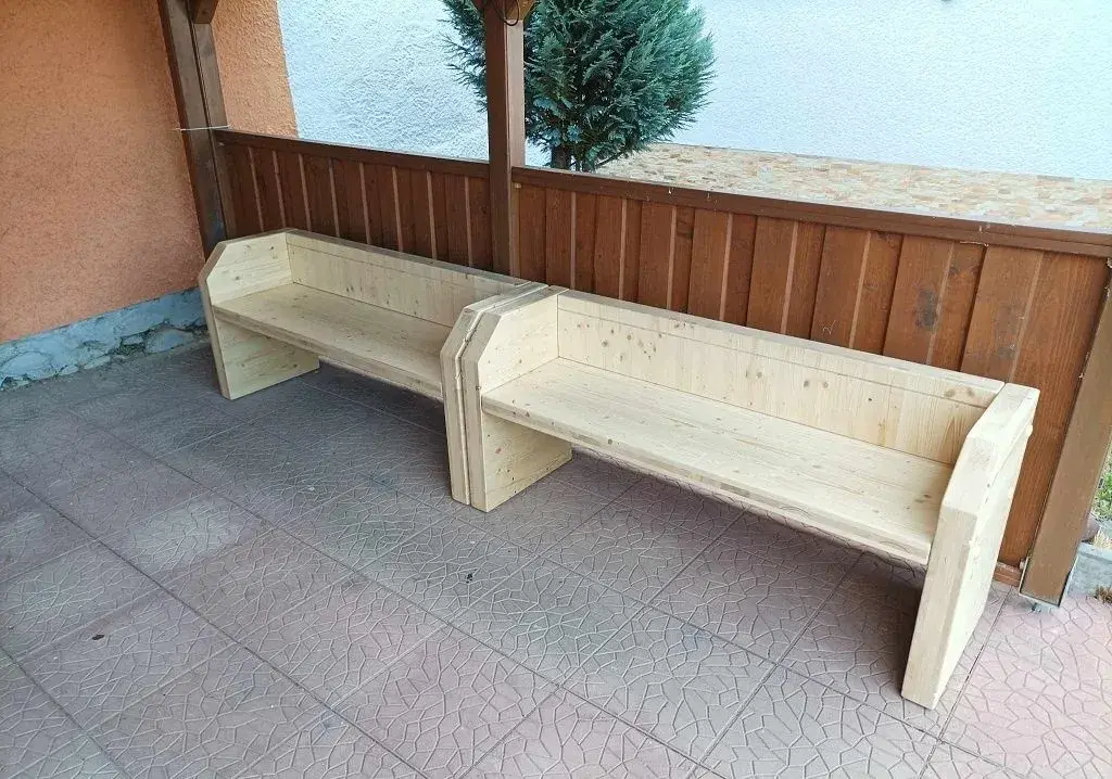 Masivní lavice