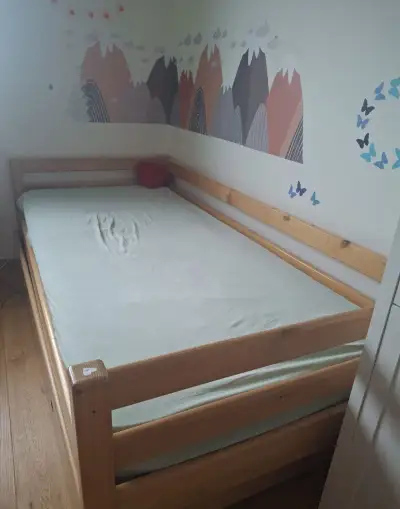 Dětskou postel Domestav Domino se zábranou, buk cink