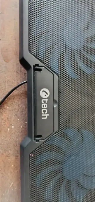 Chladící podložka pro notebook