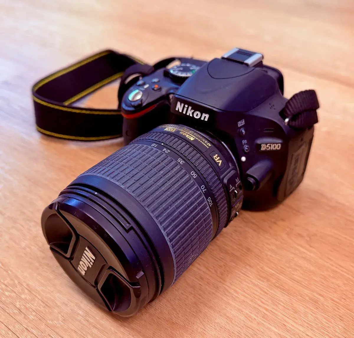 Nikon D5100 + DX AF-S objektiv 18-105mm
