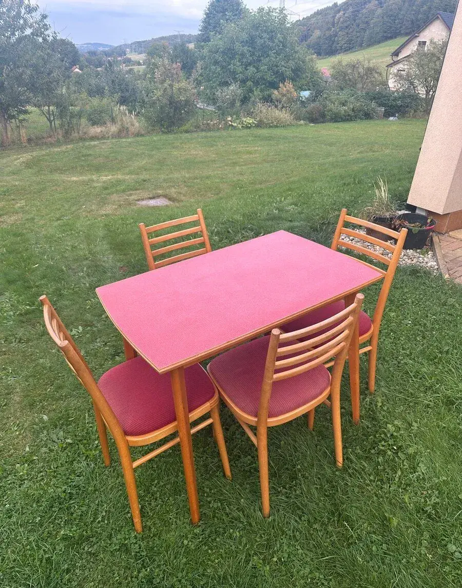 Retro kuchyňský stůl a 4 židle, 70.-80.léta