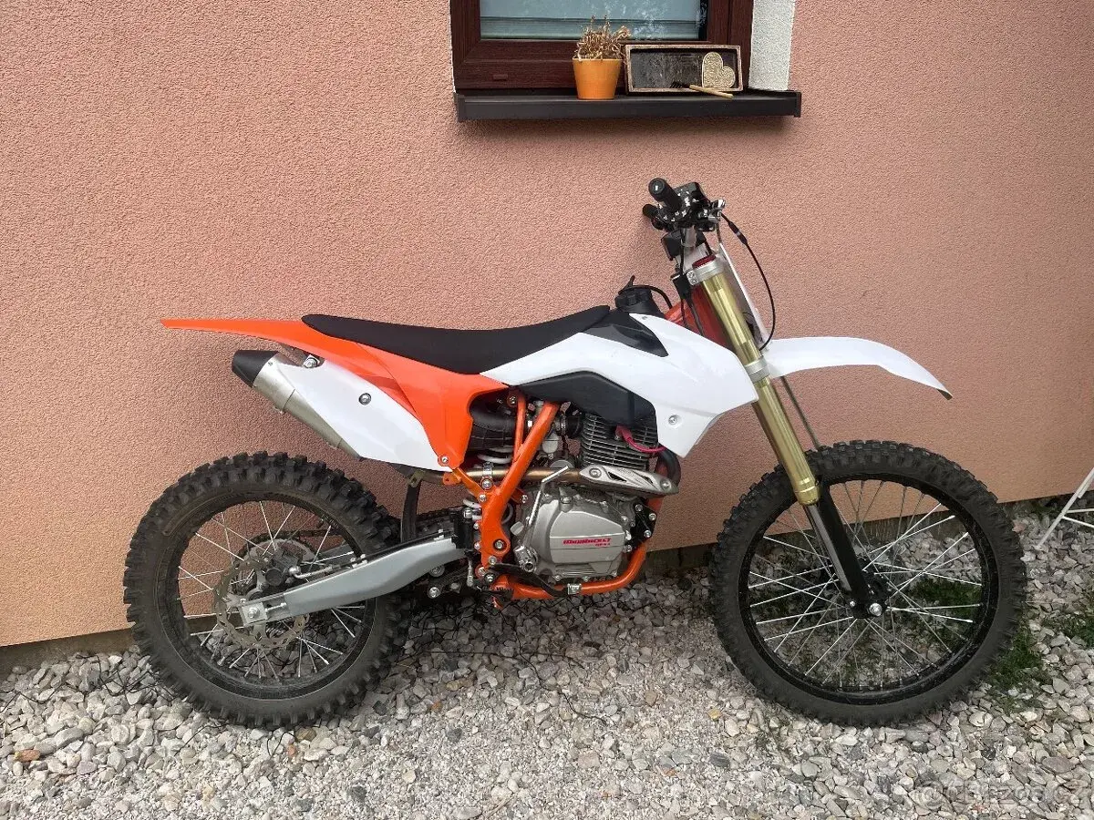 MiniRocket PitRock 250 250cc | Výborný stav, málo jetá