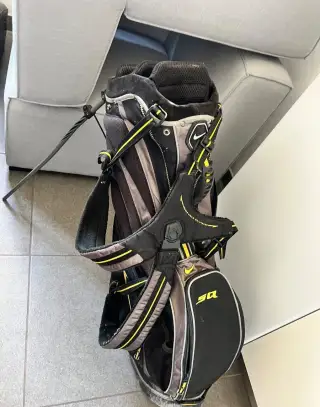 Vlak na golfové hole Nike
