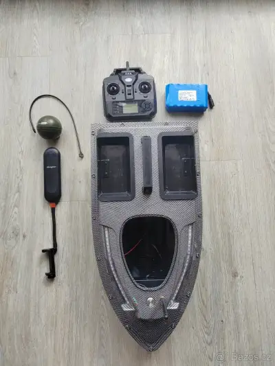 Zavážecí lodička Flytek V900, Sonar Deeper CHirp+