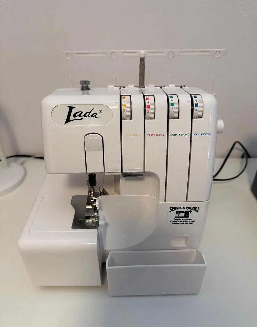Overlock Lada 700d