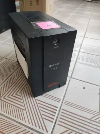 Ups apc back-ups 500