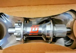 Zadní náboj DT Swiss 240 DEG limited