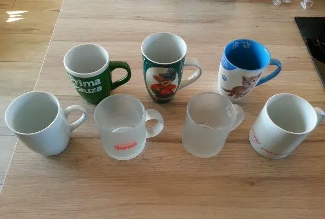 HRNEK mix druhů, Porcelánový OMÁČNÍK, keramická mísa.