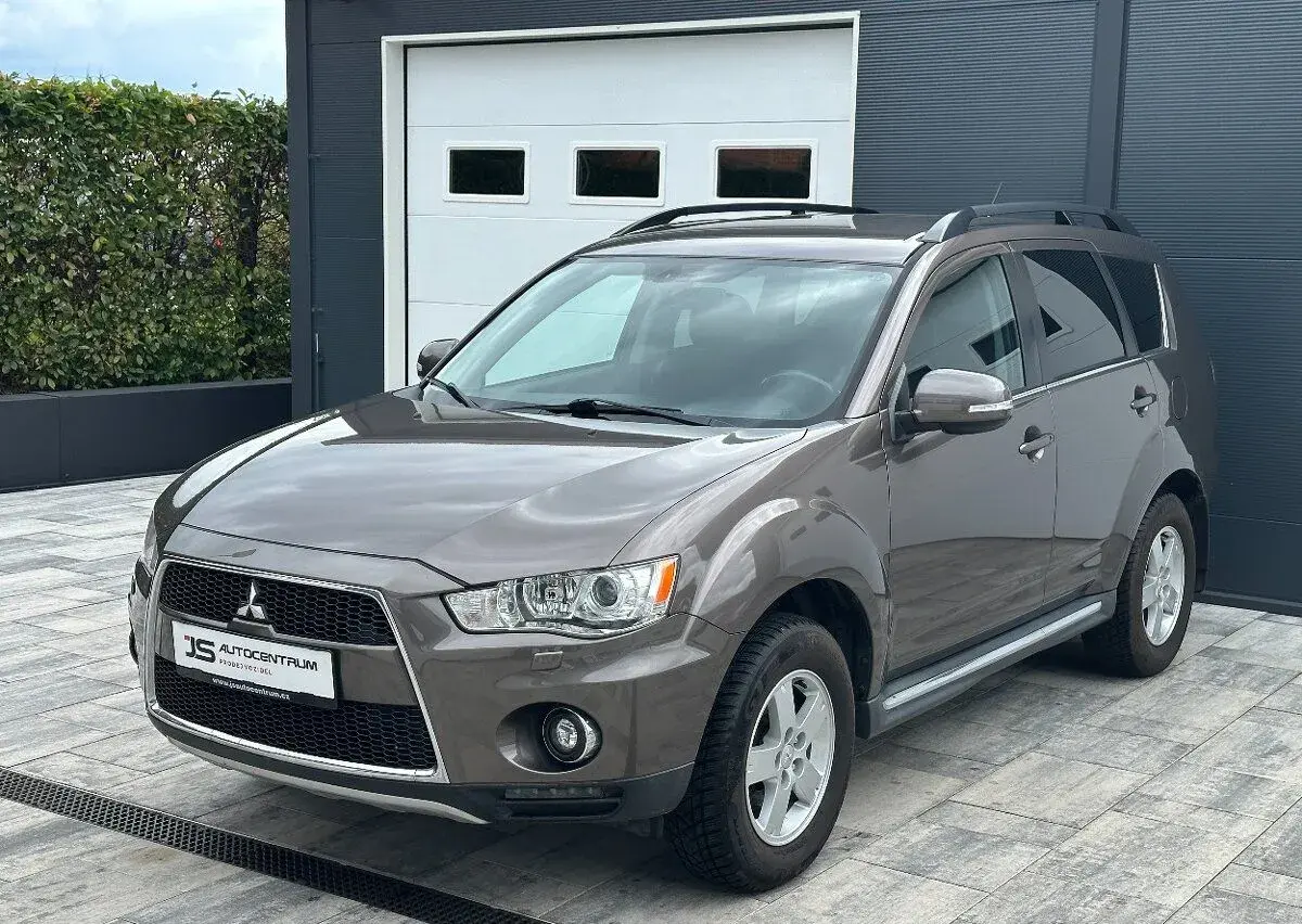 Mitsubishi Outlander – 160 115 km