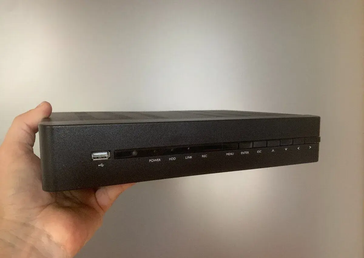 HDD rekordér pro koaxialní kamery (4 vstupy)