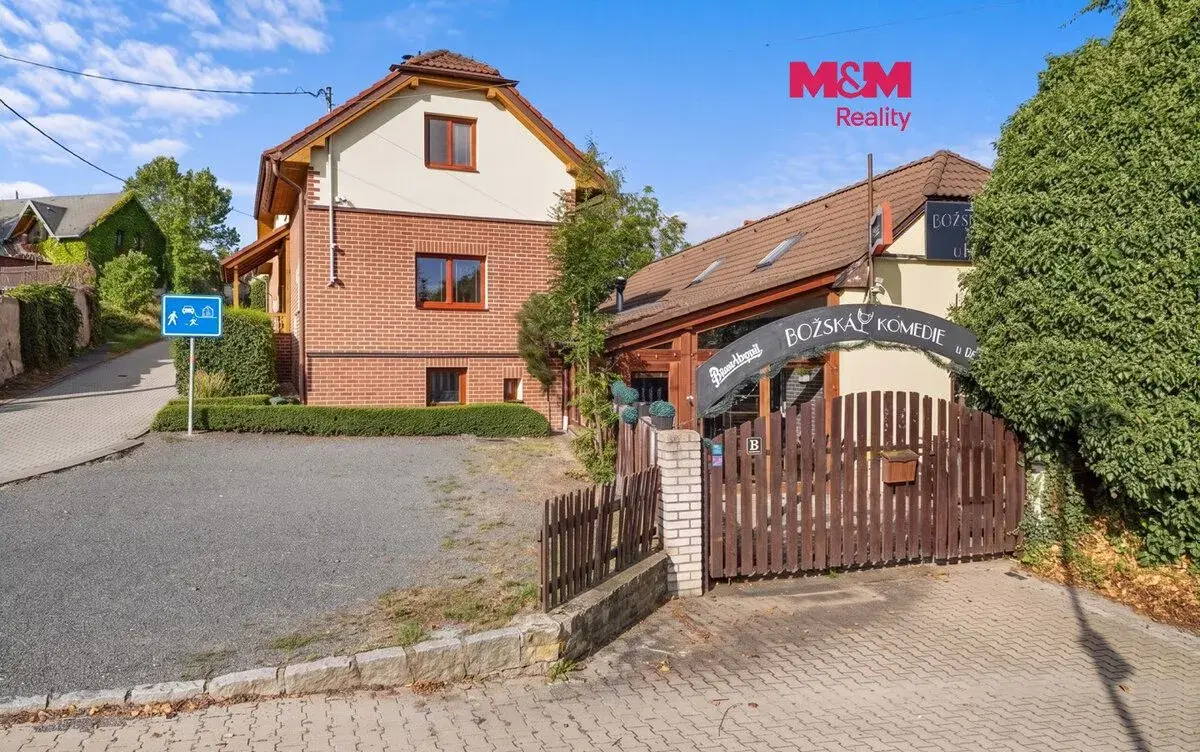 Prodej komerčního objektu, 128 m², Dolní Břežany