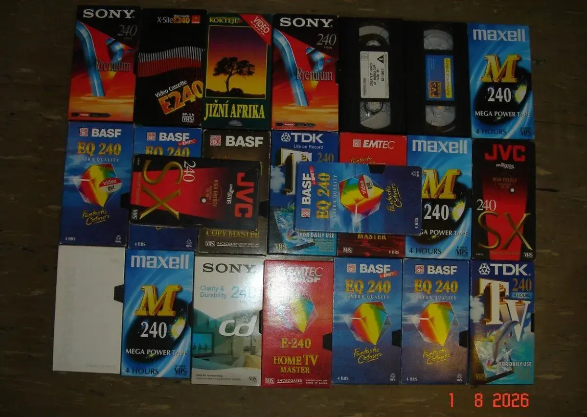 Velmi videokazety VHS dle fota. Cena? 20Kč