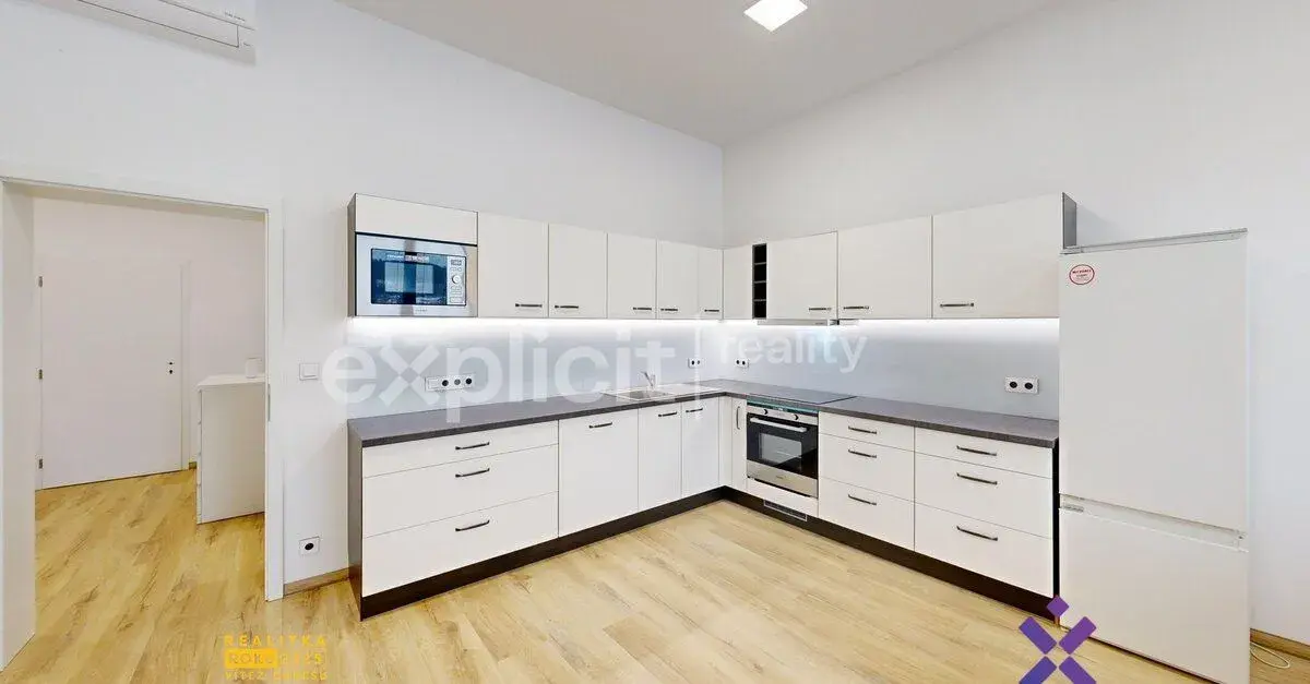 Pronájem bytu 3+kk 90 m², Slušovice ul. Dostihová