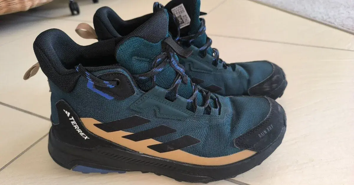 Adidas terrex