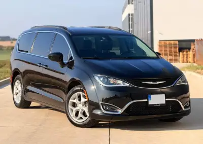 Chrysler Pacifica – 2017, 173 307 km