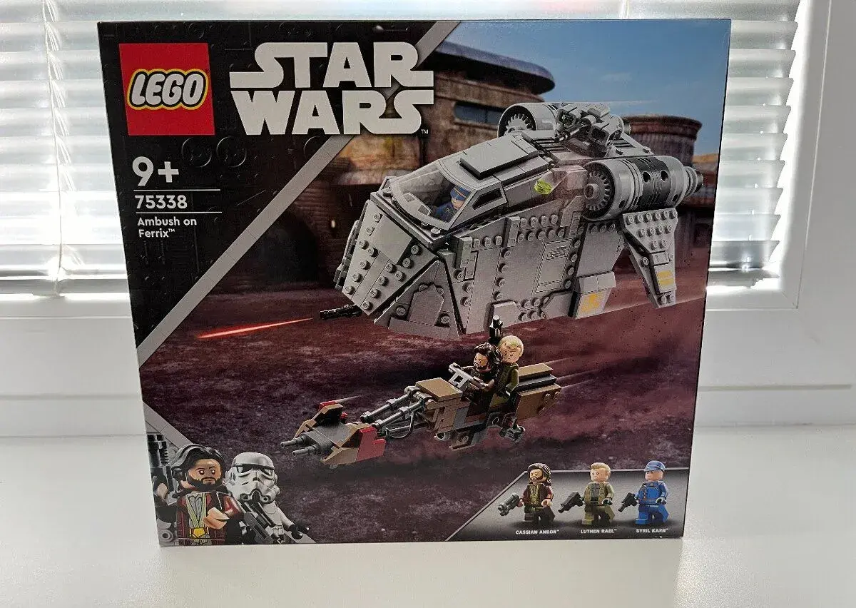 Lego Star Wars 75338 Ambush on Ferrix