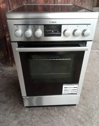 INDUKČNÍ sporák AEG ( černá + nerez )