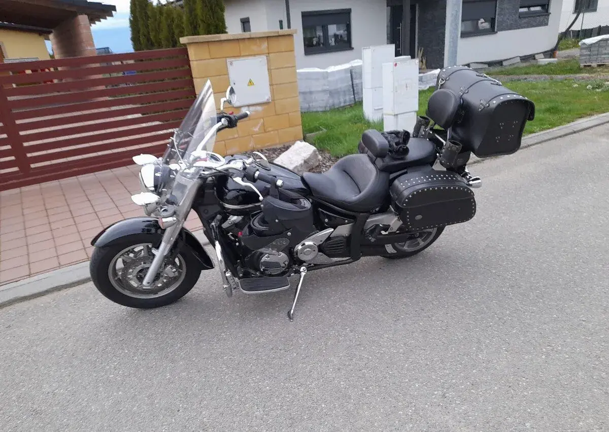 Yamaha XVS 1300 midnight star