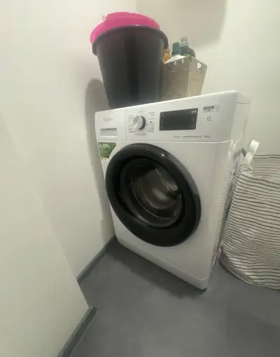 Pračka Whirlpool