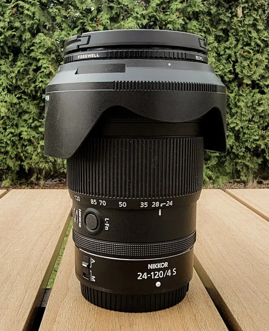 Nikon 24 120mm f4 s