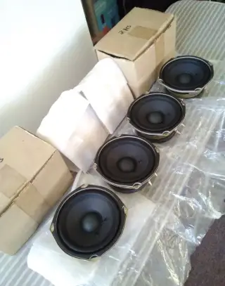 Nové nepoužité 4x reproduktory 10W-50W-3,2.
