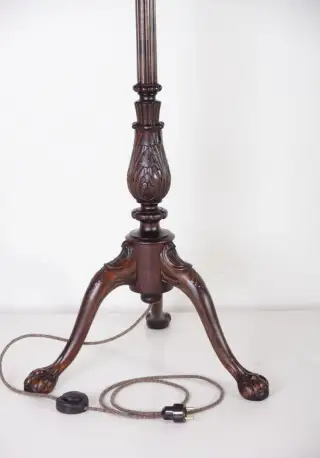 Starožitná Podlahová Stojací Lampa v Anglickém Stylu