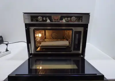 Kompaktní pečící trouba Whirlpool AMW 599/IXL