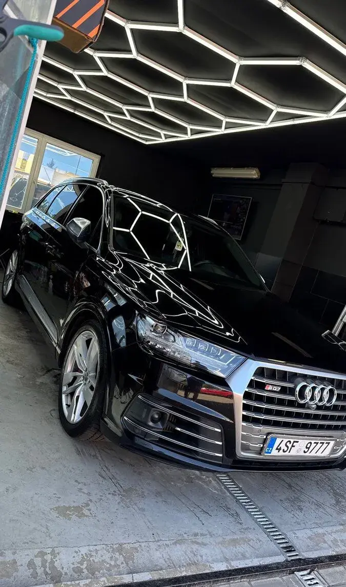 Audi SQ7 – 2016, 194 000 km