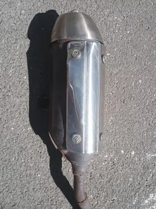 Výfuk Piaggio Beverly 200