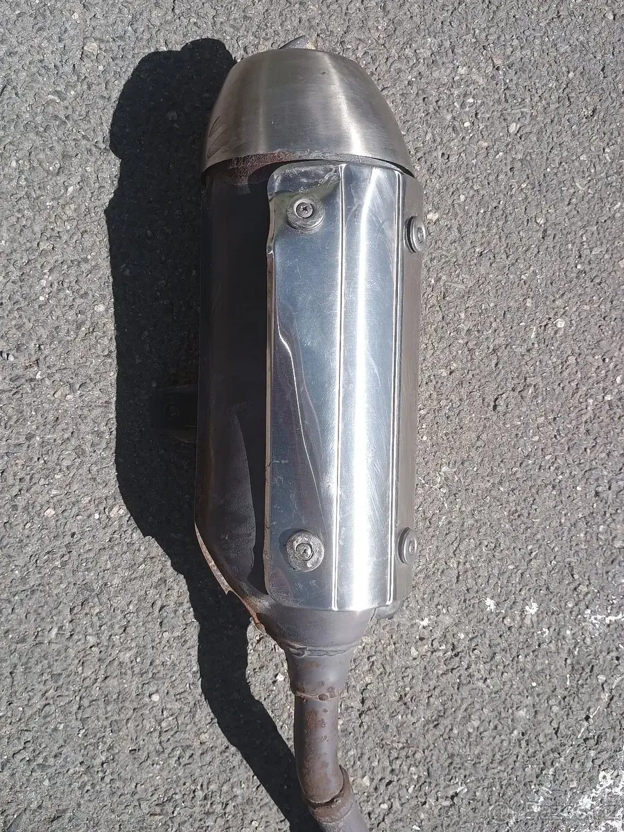 Výfuk Piaggio Beverly 200