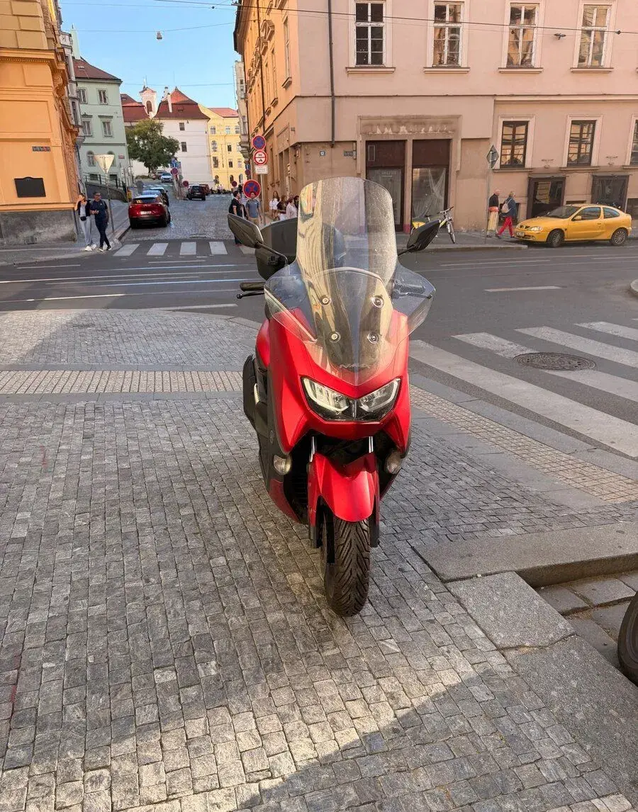 Skútr NMAX 125