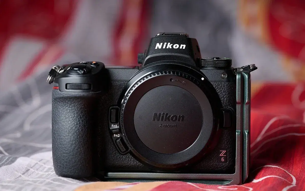 Nikon Z6 (tělo) + L-destička