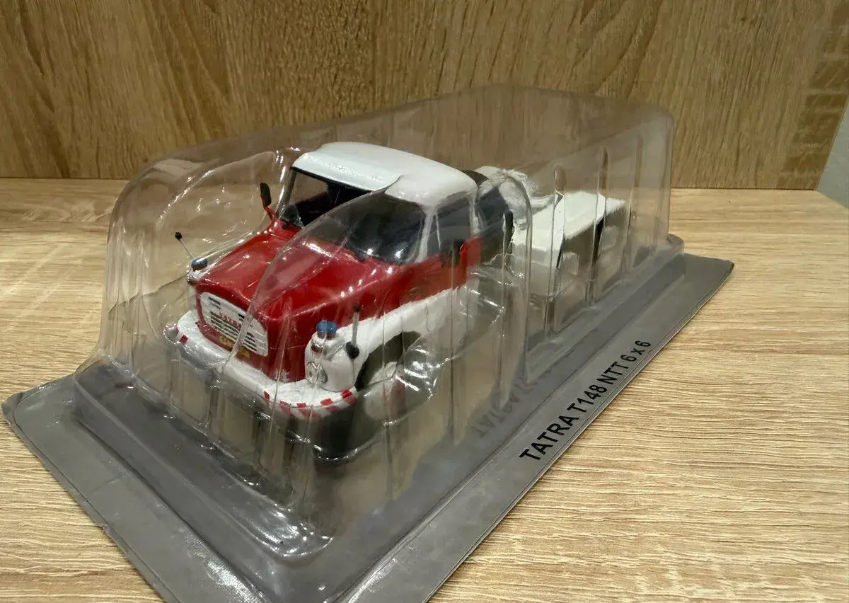 Tatra 148 NTT, 1:43, Kultovní náklaďáky
