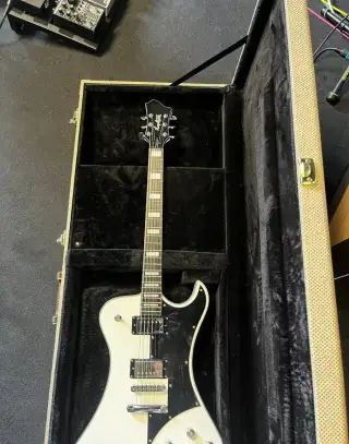 Hagstrom Fantomen – Suhr Aldrich / originální kufr