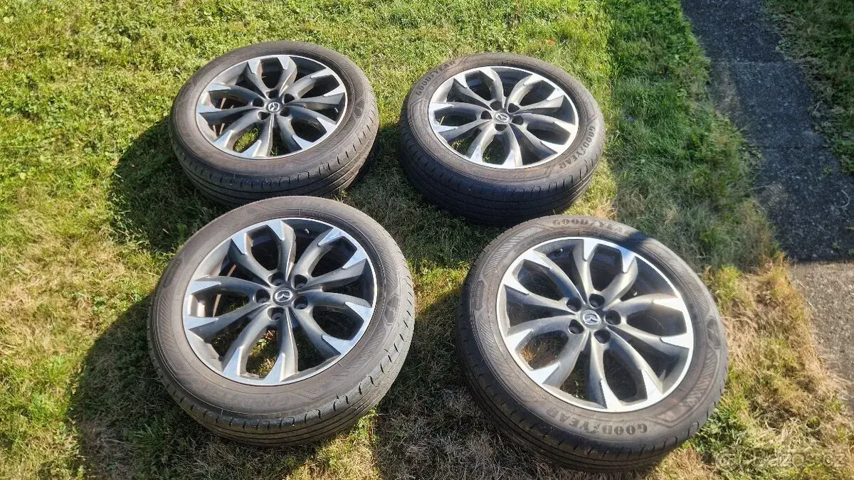 Mazda 19
