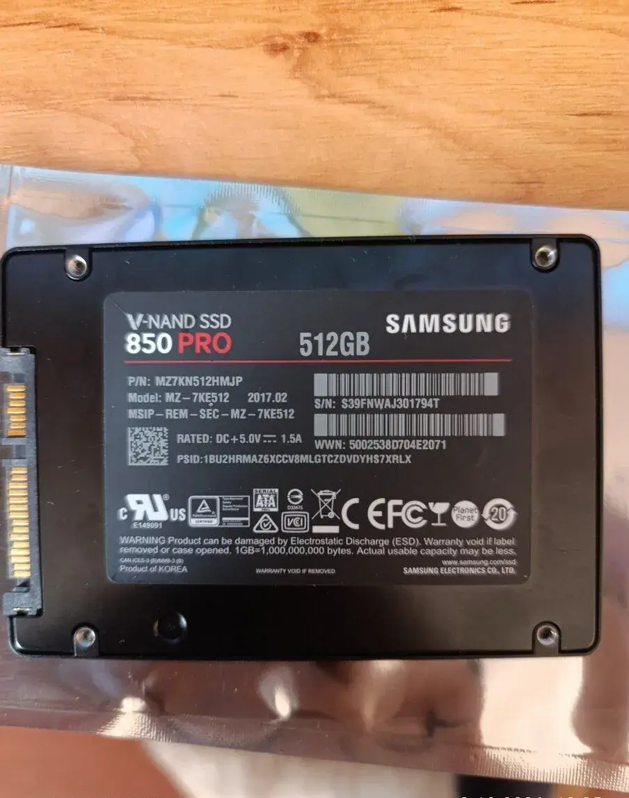 Samsung 850Pro 512GB - životnost 97%