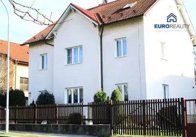 Prodej, byt 5+1, 160m2, Plzeň, garáž, skleník, zahrada