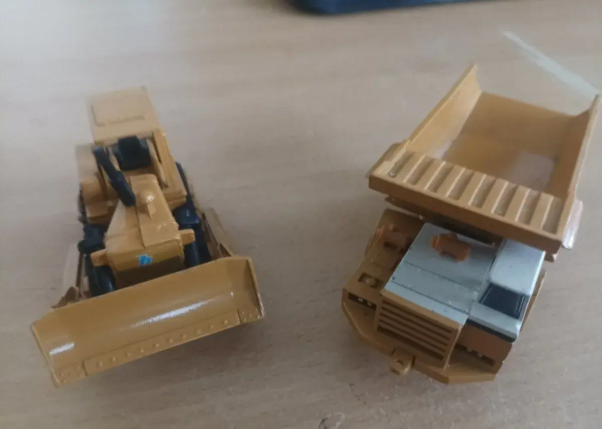 Modely - hračky Ertl