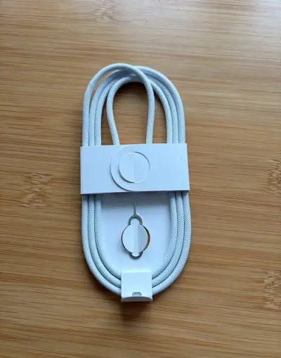 Apple USB-C kabel s opletem 1 m – nový, nepoužitý