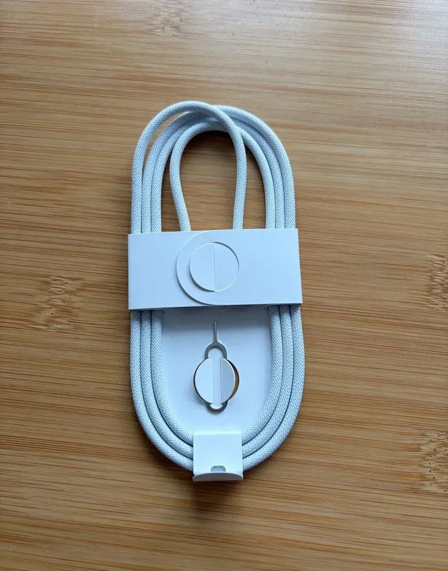 Apple USB-C kabel s opletem 1 m – nový, nepoužitý