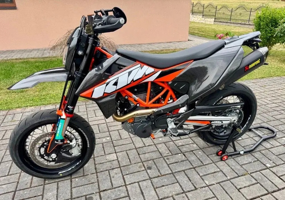 KTM 690 SMC R /Akrapovič/Carbon/1.maj./2640Km/