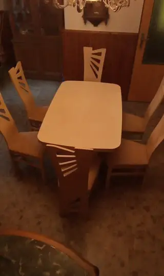 JÍDELNÍ SOUPRAVA