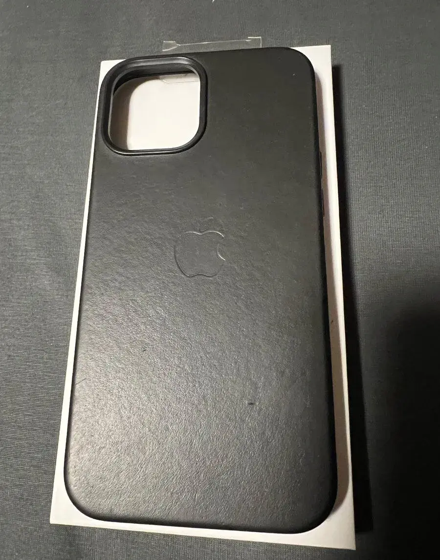 Kožený obal iPhone 12 Pro Max