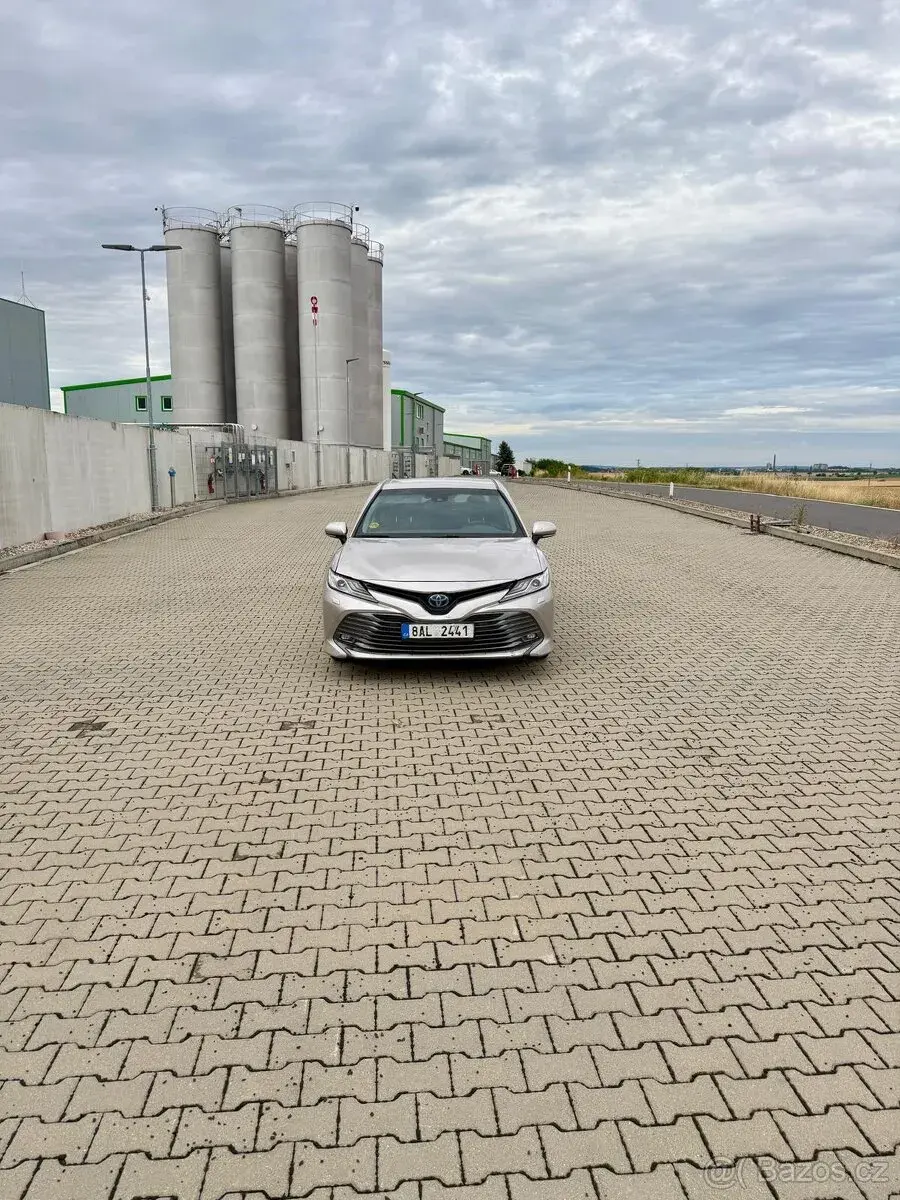 Toyota Camry – 2021